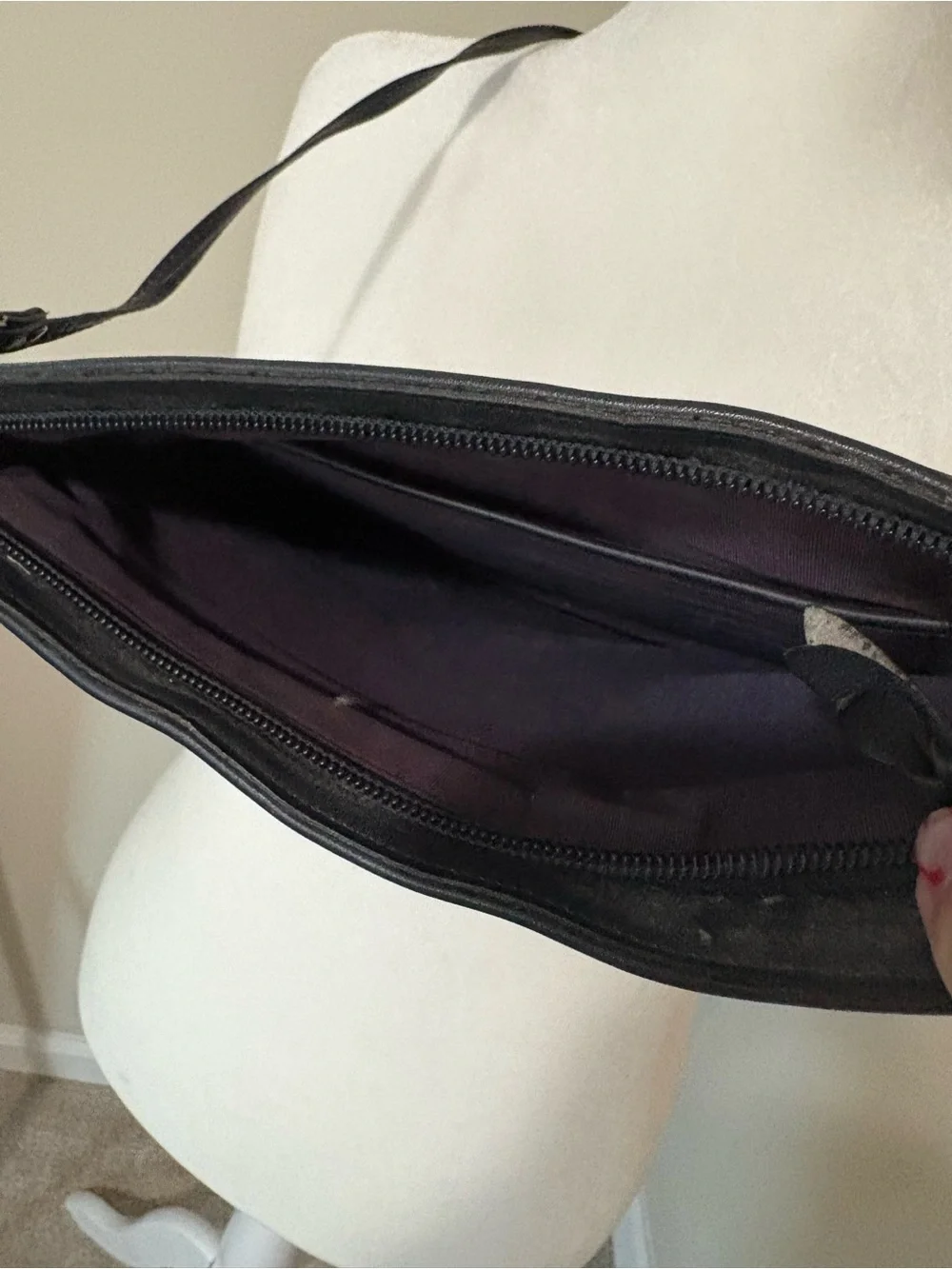 Vintage Eitienne Aigner Navy Leather Handbag